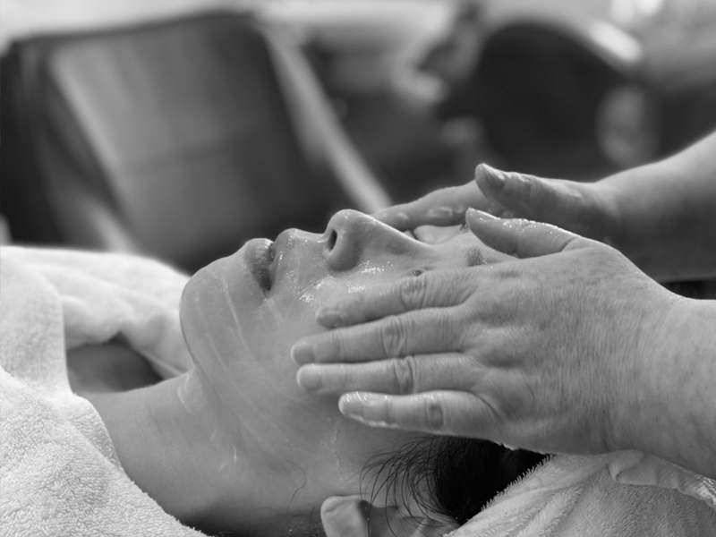 フェイシャルマッサージA